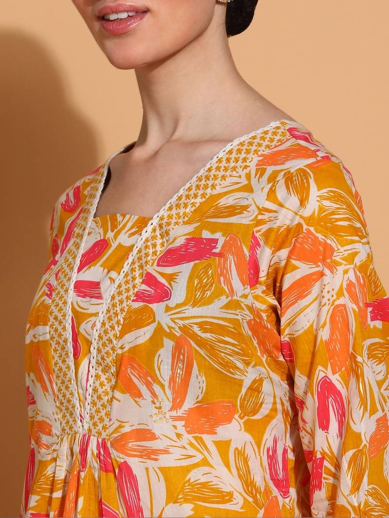 women floral printed  cotton kurta with trousers & with dupatta