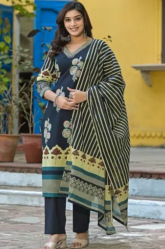 women floral printed sequinned  cotton kurta with trousers & with dupatta