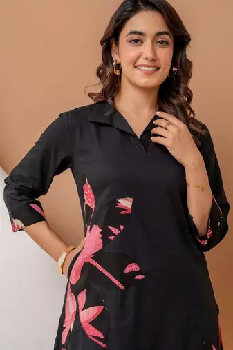 women floral printed patchwork  cotton kurta with trousers