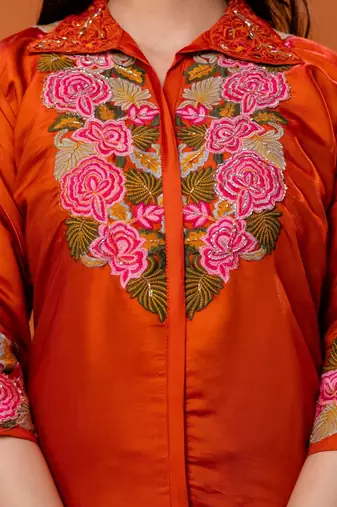 women floral embroidered regular thread work kurta with palazzos