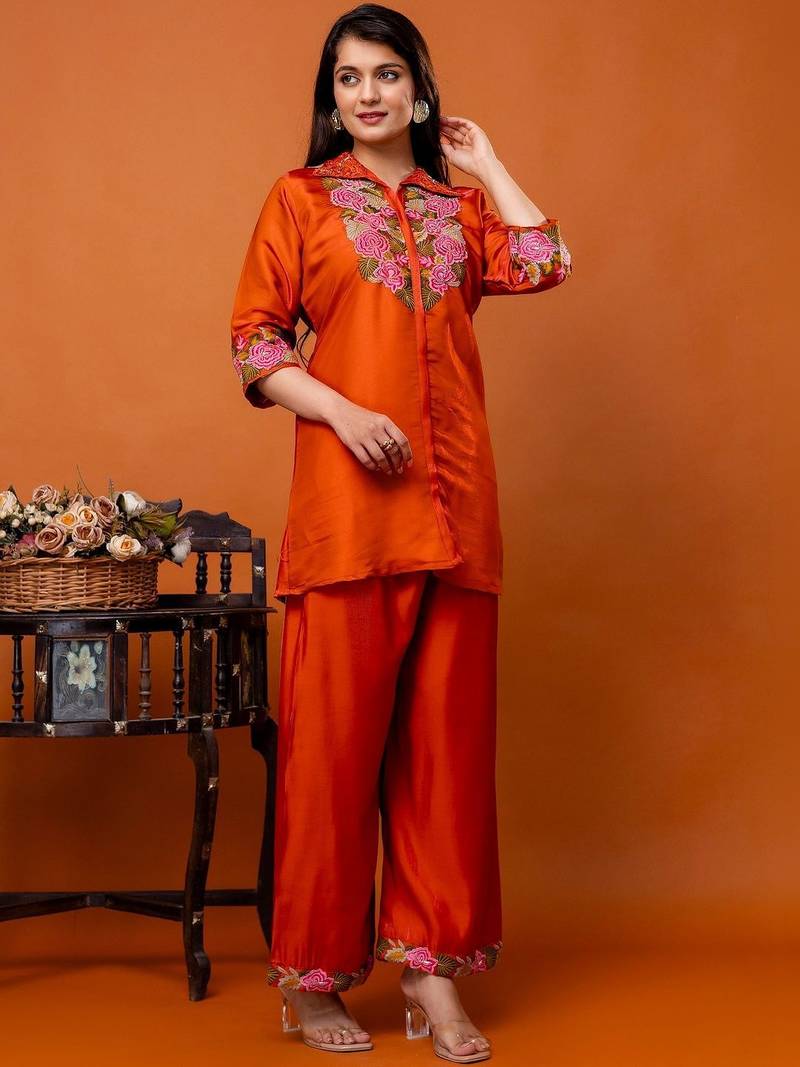 women floral embroidered regular thread work kurta with palazzos