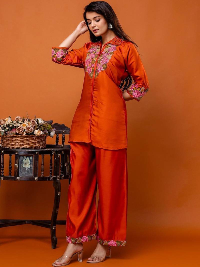women floral embroidered regular thread work kurta with palazzos