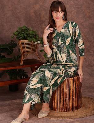 women ethnic motifs printed regular kurta with palazzos 1