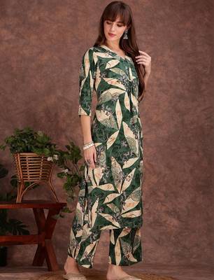 women ethnic motifs printed regular kurta with palazzos 6