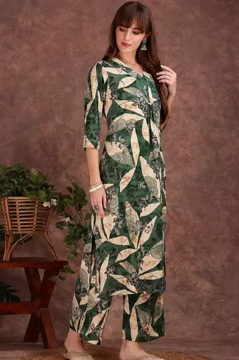 women ethnic motifs printed regular kurta with palazzos
