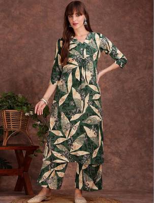 women ethnic motifs printed regular kurta with palazzos 7