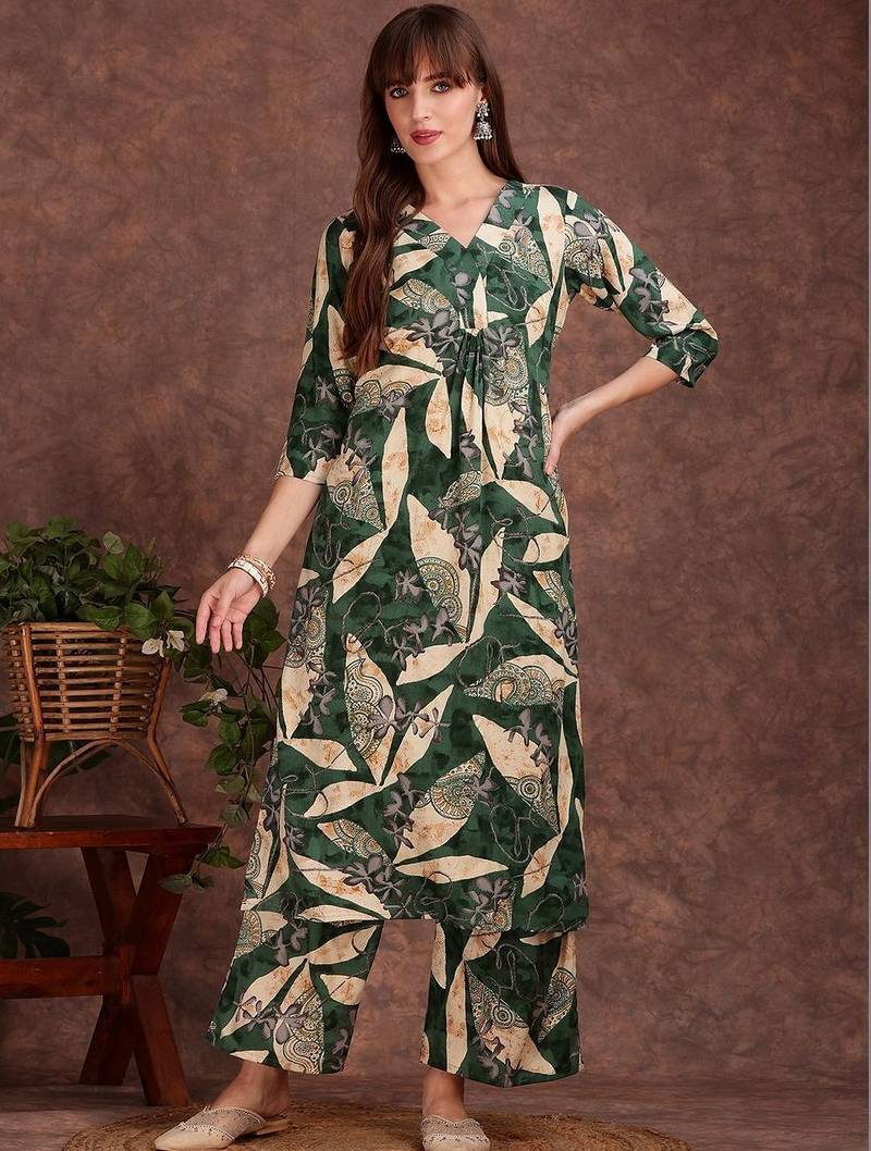 women ethnic motifs printed regular kurta with palazzos