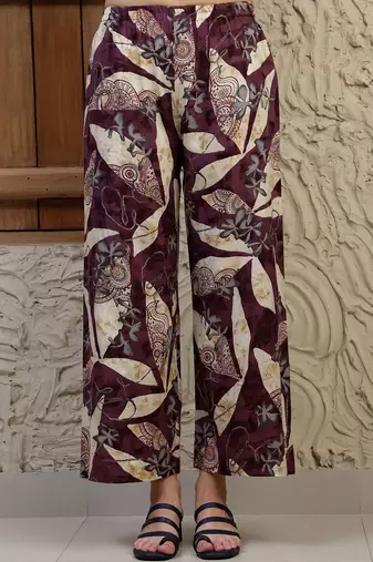 women ethnic motifs printed regular kurta with palazzos