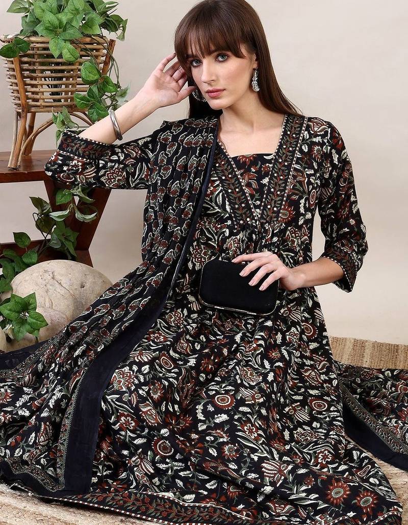 women floral printed empire kurta with trousers & with dupatta