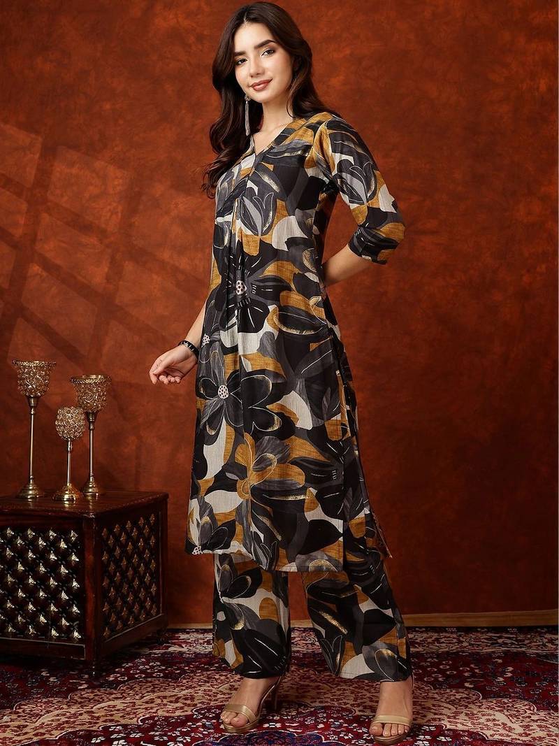 women floral printed regular kurta with palazzos