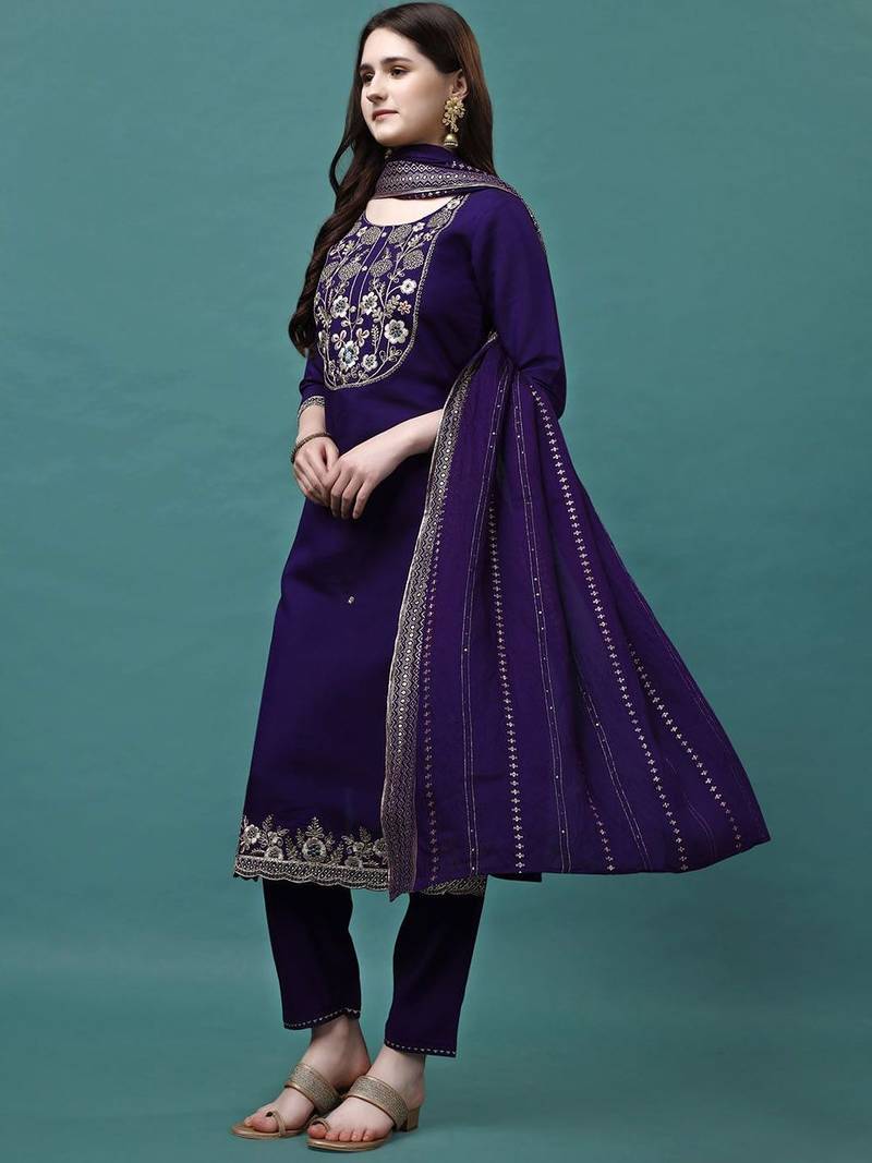 embroidered round neck zari chanderi silk kurta with trousers & dupatta