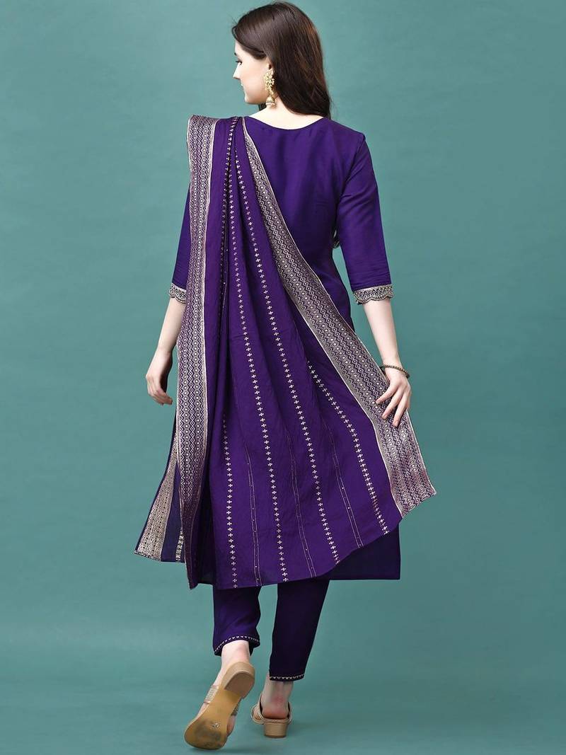embroidered round neck zari chanderi silk kurta with trousers & dupatta