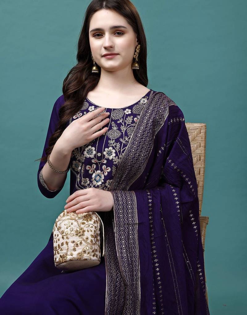 embroidered round neck zari chanderi silk kurta with trousers & dupatta