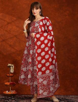 women floral printed  cotton a-line kurta with trouser & dupatta 1