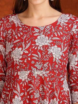 women floral printed  cotton a-line kurta with trouser & dupatta 2