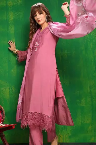 women floral solid kurta with trouser & dupatta