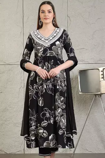 women floral embroidered pleated kurta & trousers with dupatta