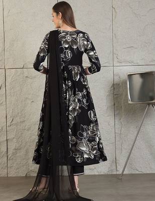 women floral embroidered pleated kurta & trousers with dupatta 6