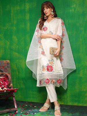 women embroidered thread work chanderi silk kurta with trousers & dupatta 6