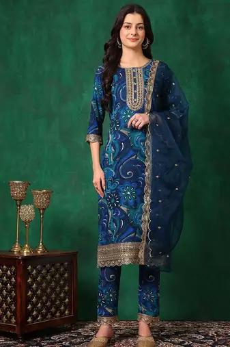 women floral embroidered kurta with trousers & dupatta