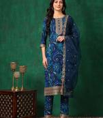 women floral embroidered kurta with trousers & dupatta