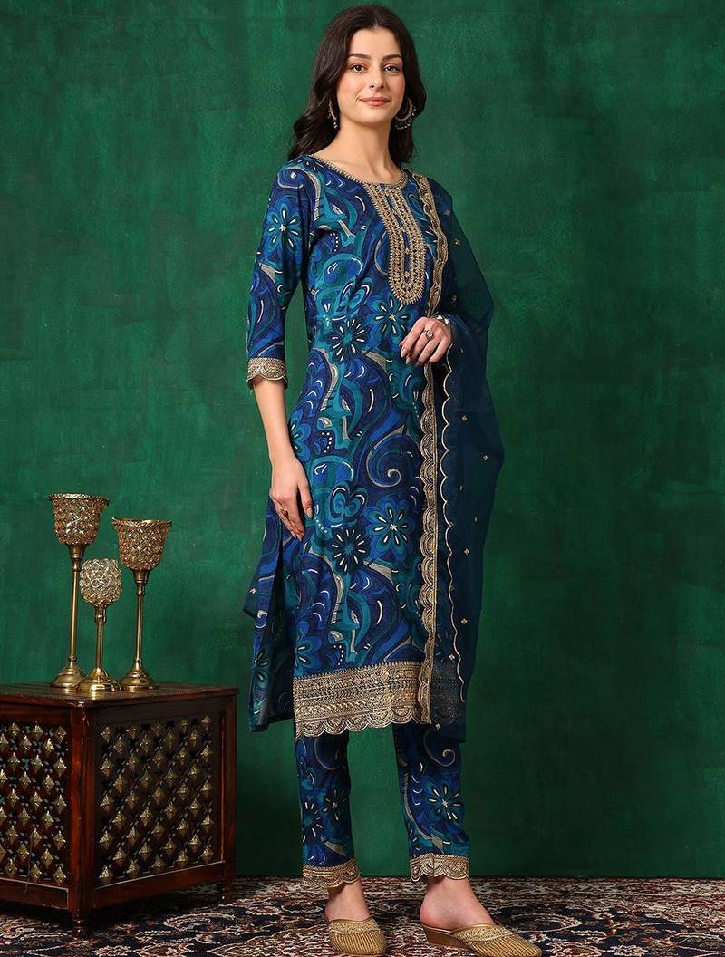 women floral embroidered kurta with trousers & dupatta