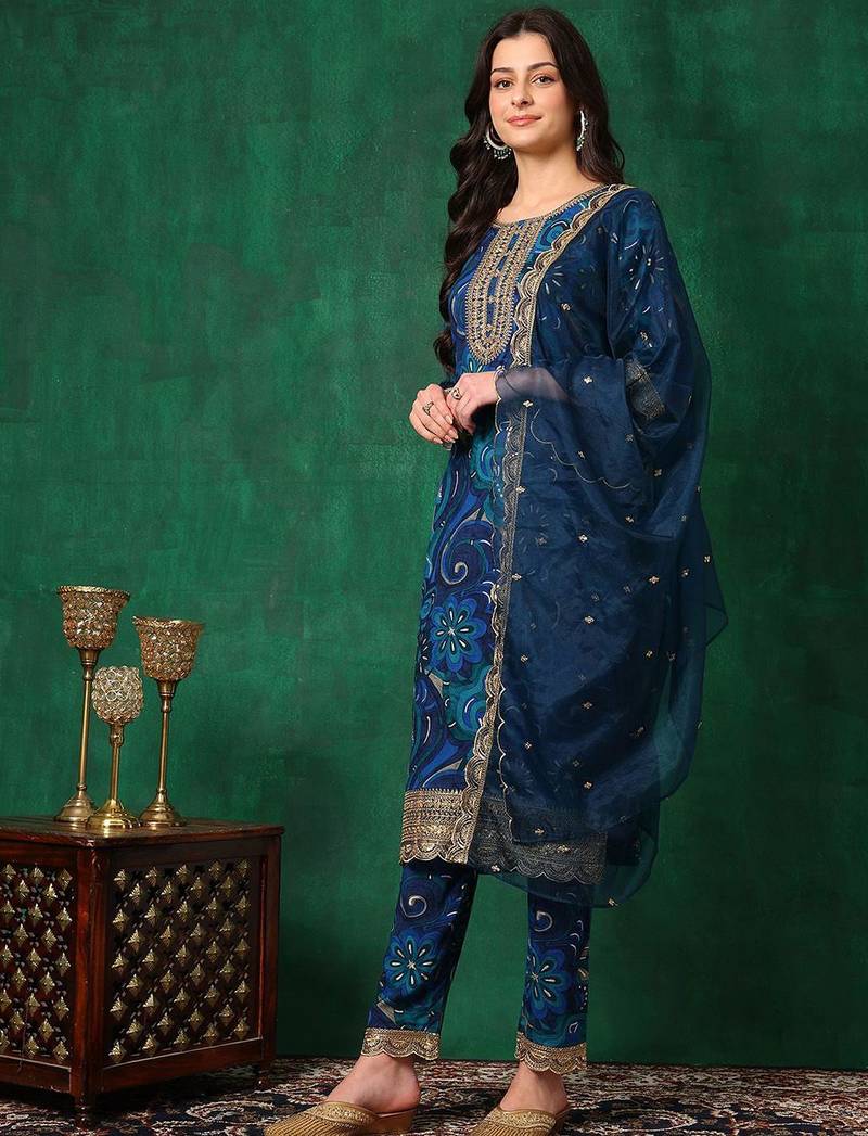 women floral embroidered kurta with trousers & dupatta