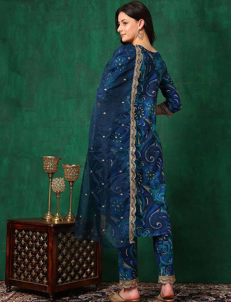 women floral embroidered kurta with trousers & dupatta