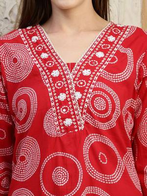 women bandhani embroidered regular thread work  cotton kurta with trousers & with dupatta 2