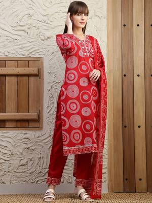 women bandhani embroidered regular thread work  cotton kurta with trousers & with dupatta 3