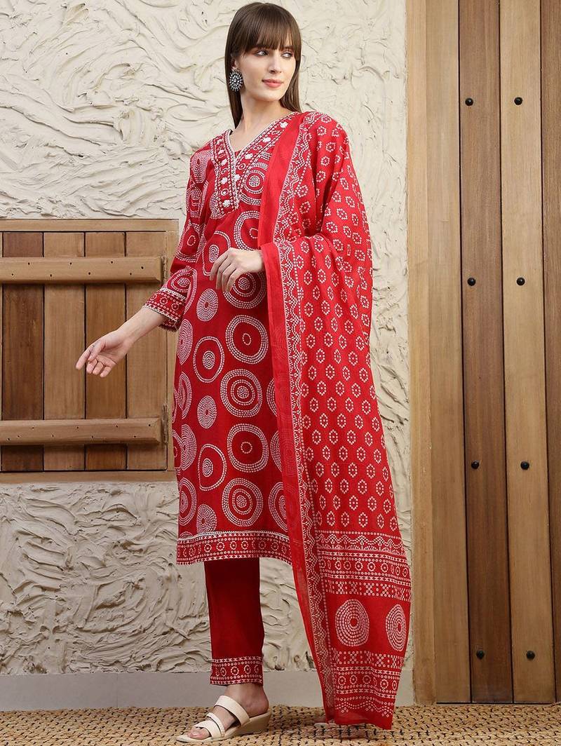 women bandhani embroidered regular thread work  cotton kurta with trousers & with dupatta