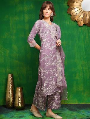 women ethnic motifs embroidered regular kantha work kurta with palazzos & with dupatta 3