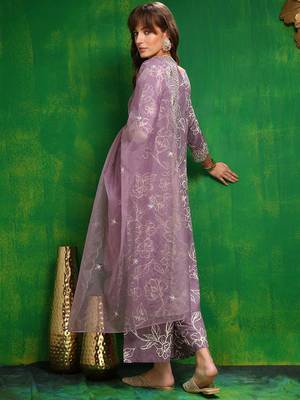 women ethnic motifs embroidered regular kantha work kurta with palazzos & with dupatta 5