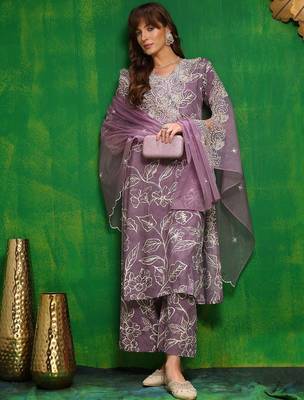 women ethnic motifs embroidered regular kantha work kurta with palazzos & with dupatta 7