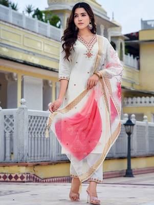 floral embroidered regular chanderi cotton kurta with trousers with dupatta 1