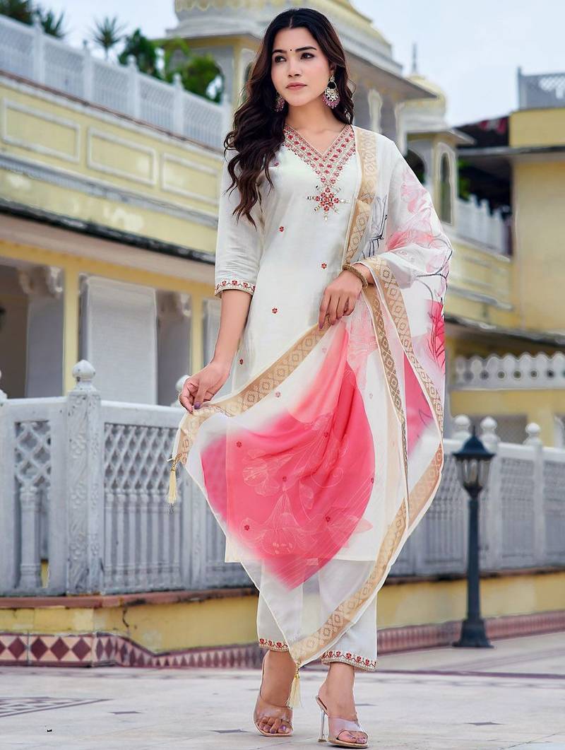 floral embroidered regular chanderi cotton kurta with trousers with dupatta