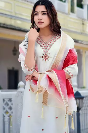 floral embroidered regular chanderi cotton kurta with trousers with dupatta