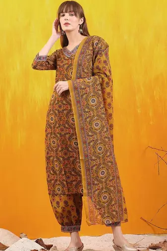 women ethnic motifs printed regular kurta with patiala & with dupatta