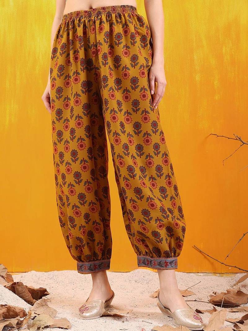 women ethnic motifs printed regular kurta with patiala & with dupatta