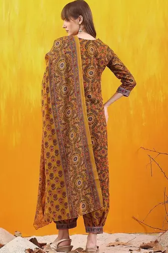women ethnic motifs printed regular kurta with patiala & with dupatta