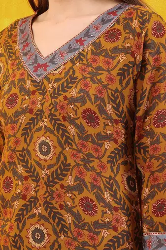 women ethnic motifs printed regular kurta with patiala & with dupatta