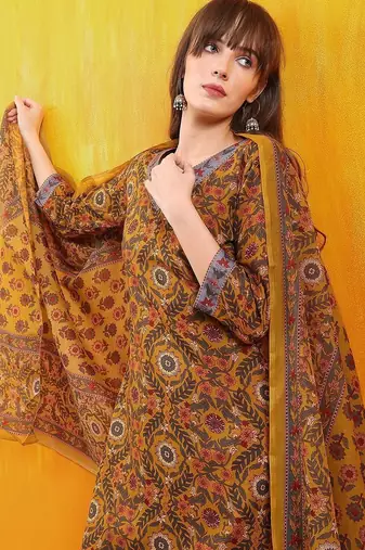 women ethnic motifs printed regular kurta with patiala & with dupatta