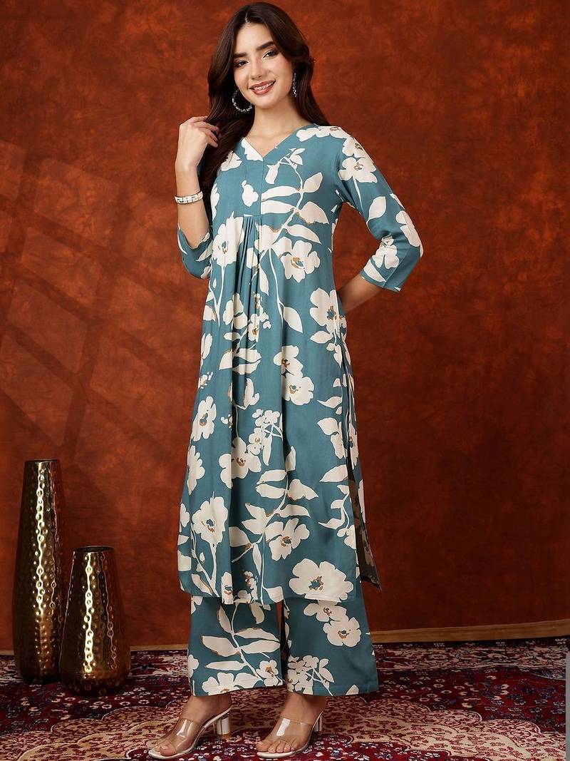 women floral printed regular kurta with palazzos