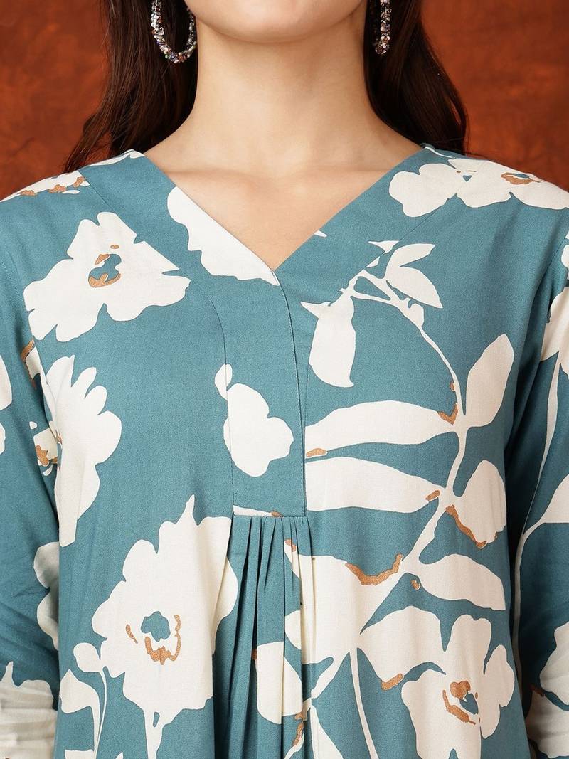 women floral printed regular kurta with palazzos