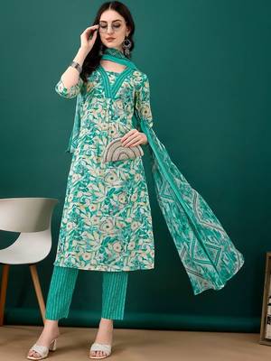 women floral printed regular  cotton kurta with trousers & with dupatta 1