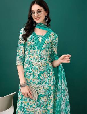 women floral printed regular  cotton kurta with trousers & with dupatta 2
