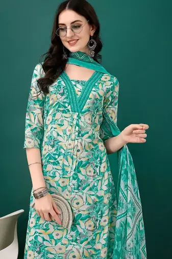 women floral printed regular  cotton kurta with trousers & with dupatta