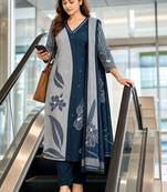 women floral printed regular  cotton kurta with trousers & with dupatta