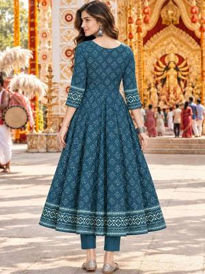 women ethnic motifs printed angrakha  cotton kurta & trousers & dupatta 4