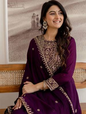 women ethnic motifs embroidered regular  silk kurta with trousers & with dupatta 2